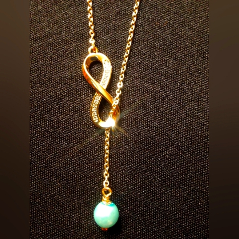 August birthstone necklace
